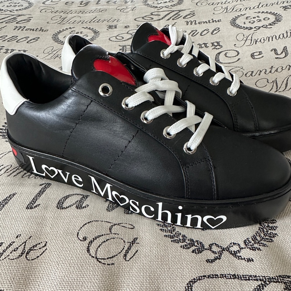 Love Moschino Sneakers